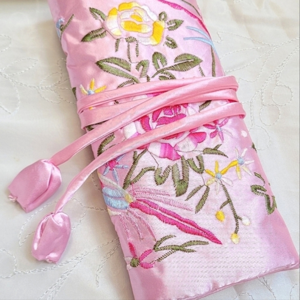 Embroidered Jewelry Travel Bag in Luxurious Satin NWT